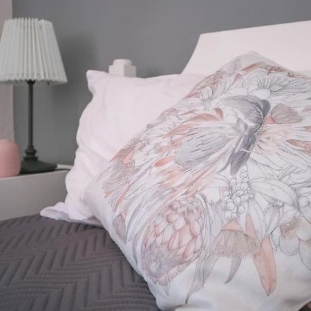 Beautiful And Cozy Flat Close To Beach And Center 拉哥斯 外观 照片